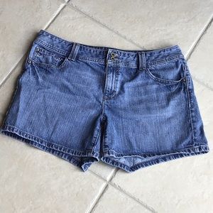 Tommy Hilfiger Denim Shorts. Size 12